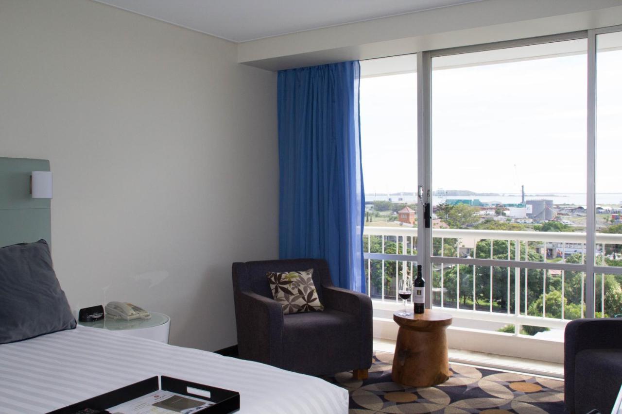 The 4* Gladstone